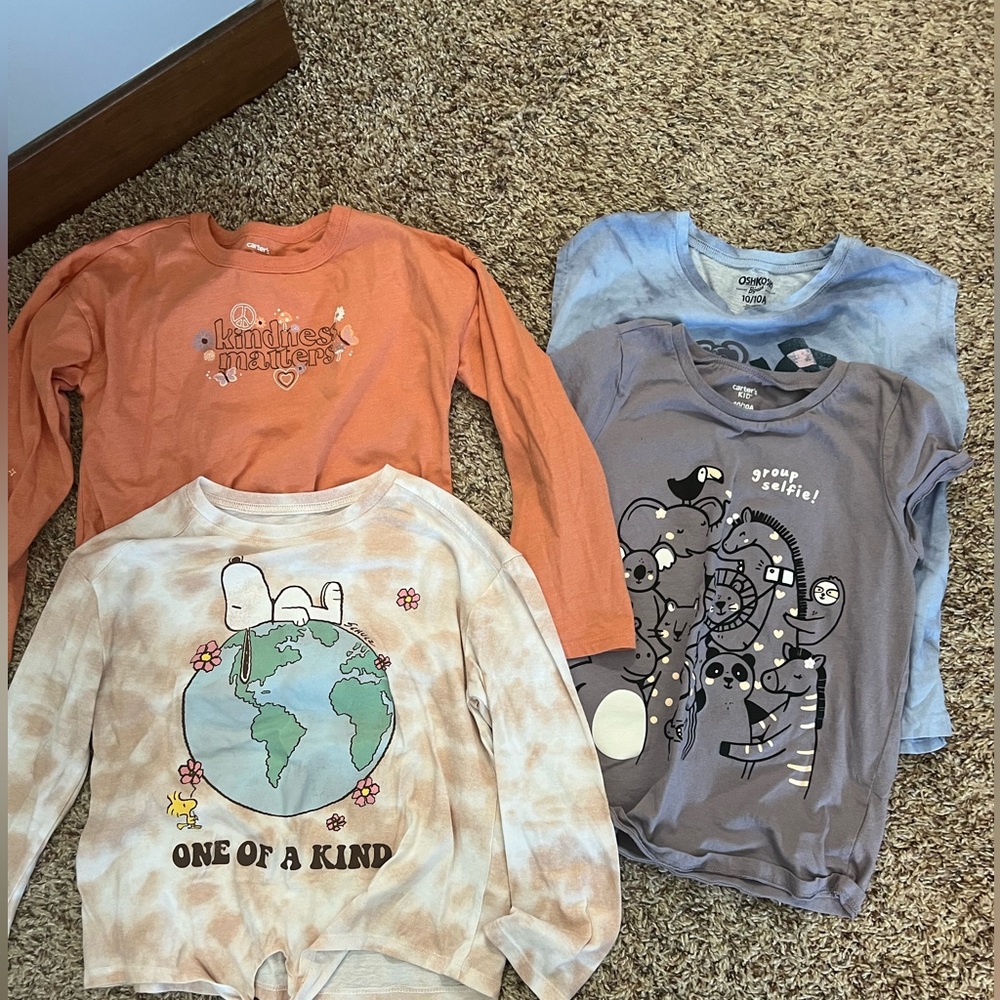 2short sleeves and 2 long sleeve T- shirts!